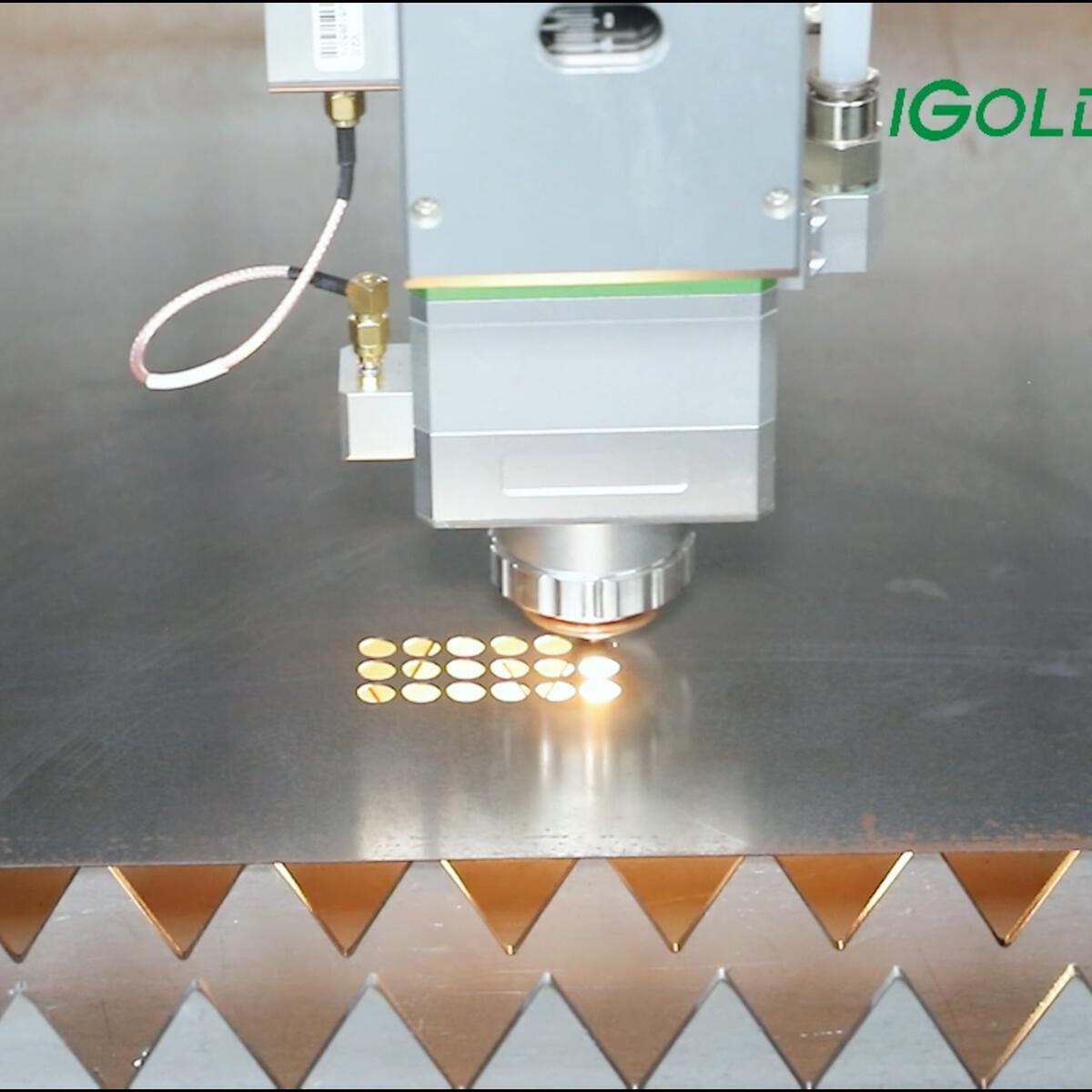 Industrial Grade Laser Cutter - Przemysłowa wytrzymałość Laserowa wycinarka 3-osiowa 4-osiowa